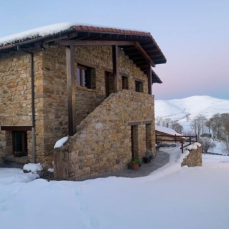 Apartamentos Los Tojos Colsa المظهر الخارجي الصورة